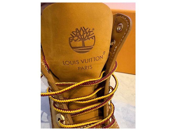 Louis Vuitton x Timberland Monogram Beige Leather Boots Brown - view 6