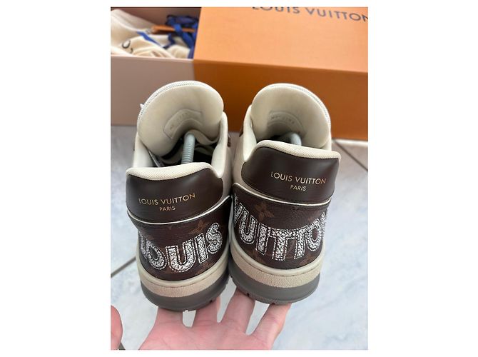 Louis Vuitton LV Trainer Sneakers in pelle marrone e crema Bianco Beige - vista 5
