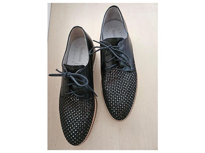 Autre Marque NeroGiardini Scarpe Derby in pelle nera e paillettes - vista 3