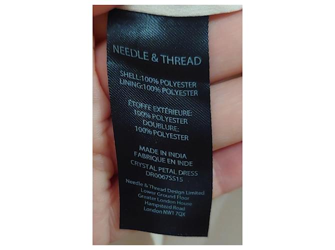 Needle & Thread Crystal Petal Kleid Beige - Ansicht 10