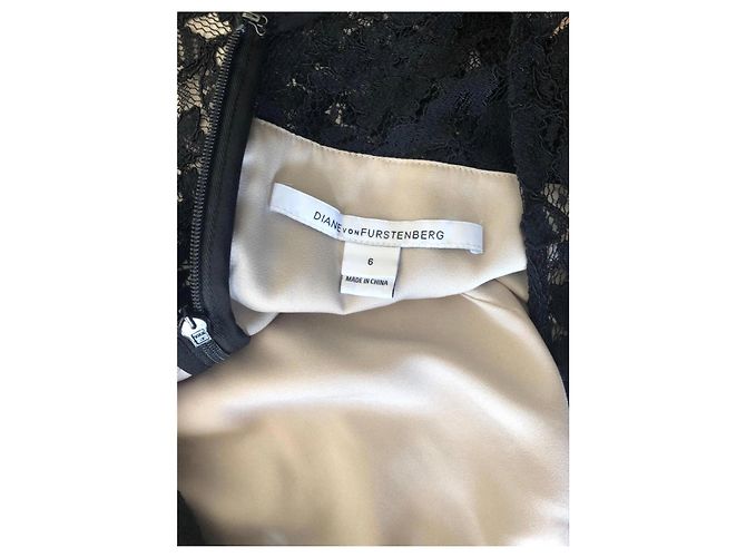 Diane von Furstenberg Schwarzes Spitzenkleid - Ansicht 8
