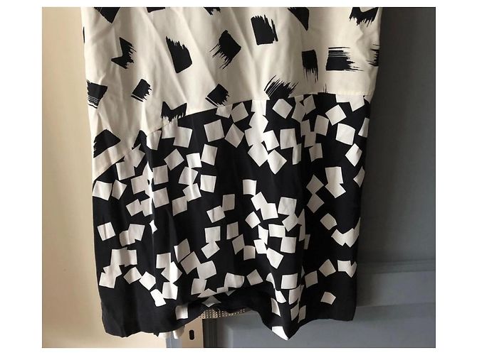 Diane Von Furstenberg Vestido de seda con estampado geométrico, talla 38 - vista 5
