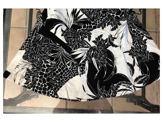 Falda de lino See by Chloé Estampado Floral y Animal Negro Blanco - vista 3