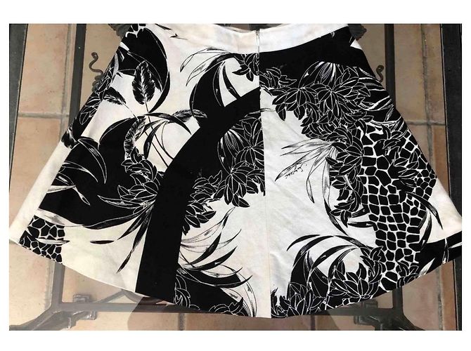 Falda de lino See by Chloé Estampado Floral y Animal Negro Blanco - vista 6