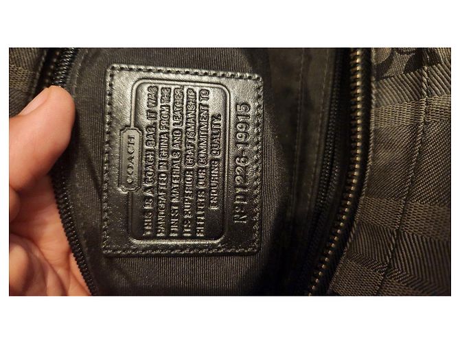 Borsa Coach Signature monogram in tela rivestita - Nero Grigio - vista 3