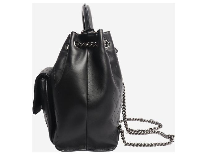 Chanel Schwarzer Rucksack 2016 mit Diamantsteppung - Ansicht 2