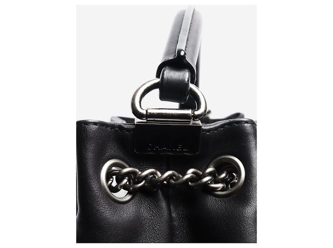 Chanel Schwarzer Rucksack 2016 mit Diamantsteppung - Ansicht 6