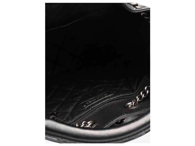 Chanel Schwarzer Rucksack 2016 mit Diamantsteppung - Ansicht 7