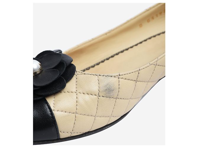 Chanel Sapatilhas de couro acolchoado bege - tamanho EU 39 - vista 5