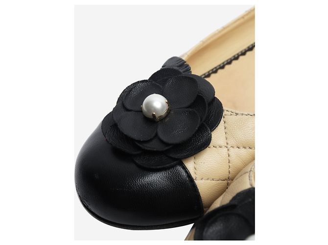Chanel Sapatilhas de couro acolchoado bege - tamanho EU 39 - vista 6