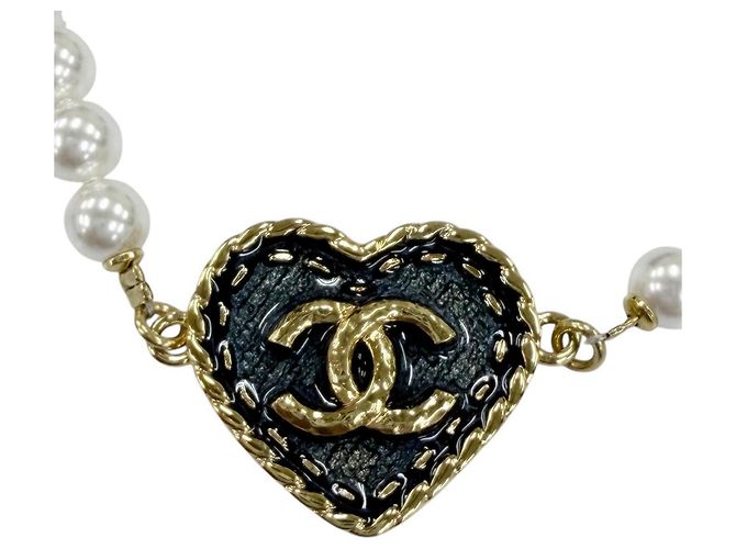 Bracciale charm Chanel Coco Mark Heart Faux Pearl D'oro - vista 2