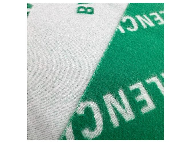 Stola in lana verde Balenciaga - vista 4
