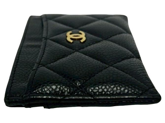 Tarjetero en piel de becerro granulada Matelassé negro Chanel - vista 4