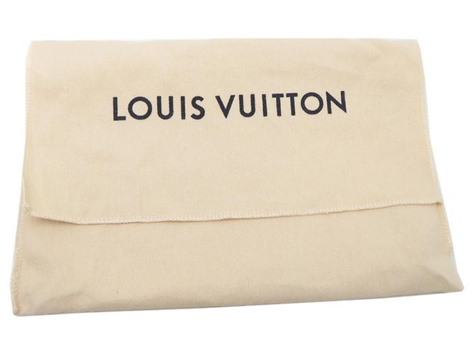 Pochette Louis Vuitton Mini Pochette Accessoires Castaño - vista 9