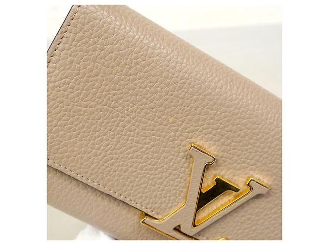 Capucines Louis Vuitton Long Wallet in Galle - Ansicht 12