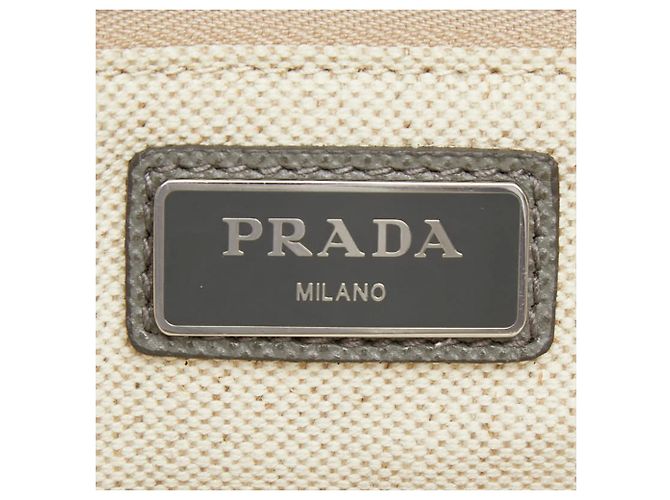 Prada Triangle Logo Plate Tote Bag aus grauem Saffiano-Leder Braun - Ansicht 10