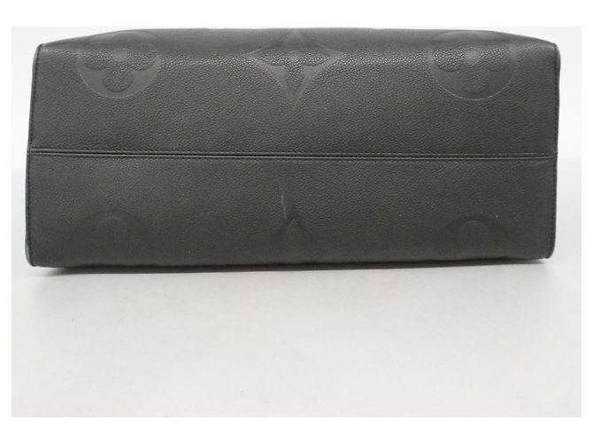 Borsa Tote Louis Vuitton Monogram Empreinte OnTheGo GM Nero - vista 3