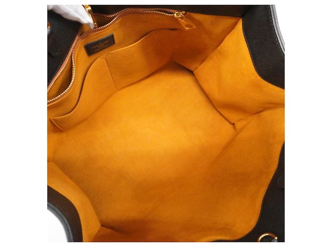Borsa Tote Louis Vuitton Monogram Empreinte OnTheGo GM Nero - vista 4