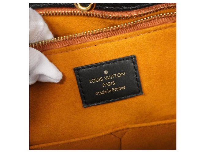 Borsa Tote Louis Vuitton Monogram Empreinte OnTheGo GM Nero - vista 5
