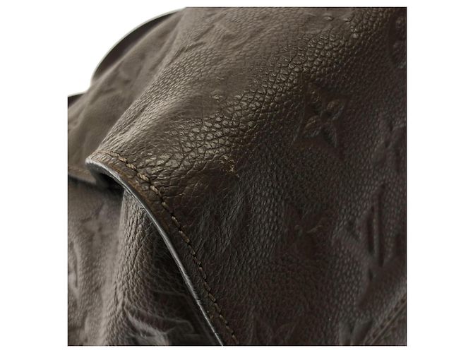 Sac à l'épaule Louis Vuitton Monogram Empreinte Lumineuse PM Marron Marron foncé - vue 4