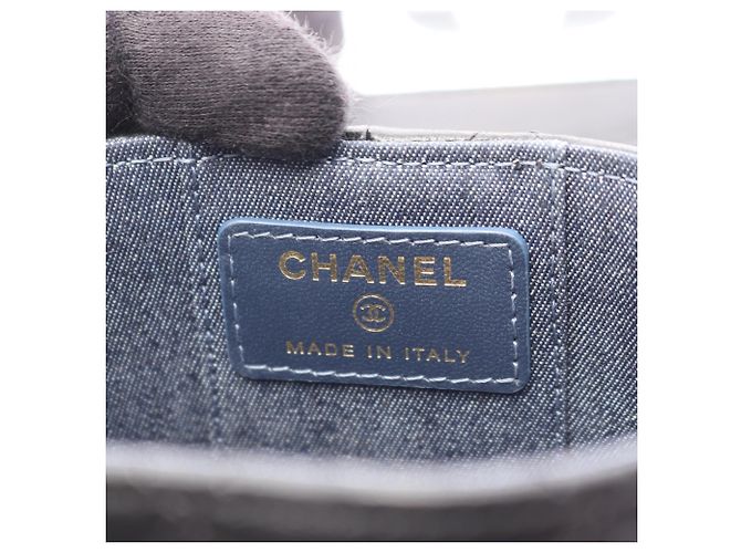 Borsa a Spalla Chanel Matelassé Mini Vanity Nero - vista 4