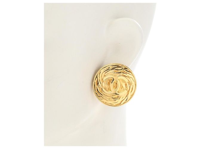 Orecchini a clip Chanel Coco Mark placcati oro D'oro - vista 4
