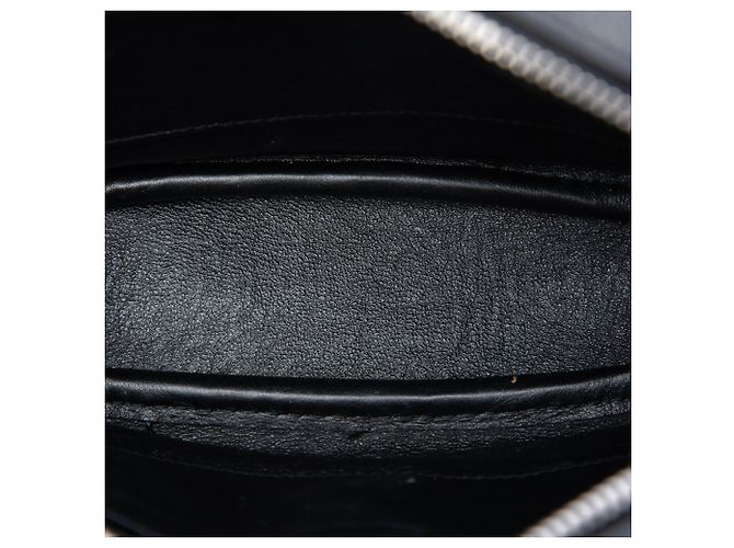 Saint Laurent Borsa a tracolla Blogger in pelle di vitello nera con borchie e monogramma a cuore Nero - vista 4