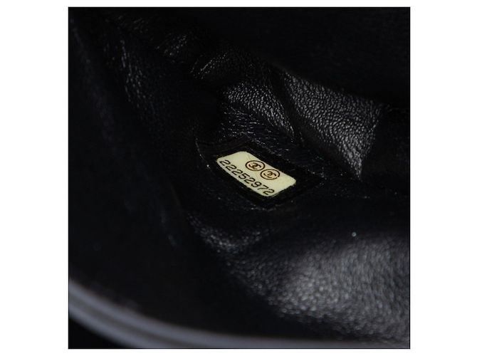 Chanel Black Quilted Lambskin Colorblock Pagoda Flap Noir - vue 6