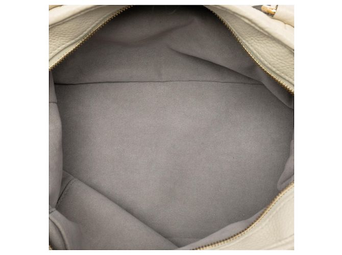 Louis Vuitton White Monogram Mahina Stellar PM Blanc Écru - vue 4