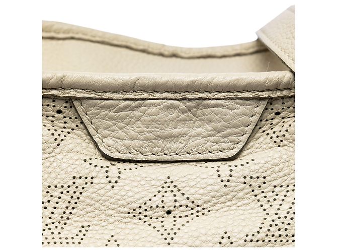 Louis Vuitton White Monogram Mahina Stellar PM Blanc Écru - vue 5