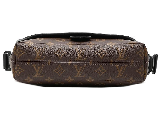 Louis Vuitton Borsa Messenger Magnetica Monogram Macassar Marrone - vista 3