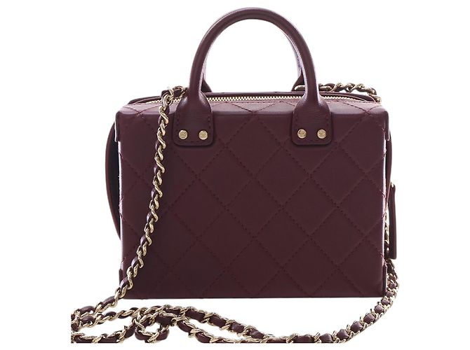 Vanity Necessaire Chanel Convertible com Alça de Mão em Pele de Vitelo Matelassada Small CC Vermelho Bordeaux - vista 4