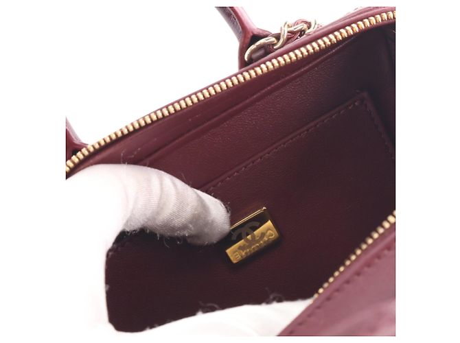 Vanity Necessaire Chanel Convertible com Alça de Mão em Pele de Vitelo Matelassada Small CC Vermelho Bordeaux - vista 6