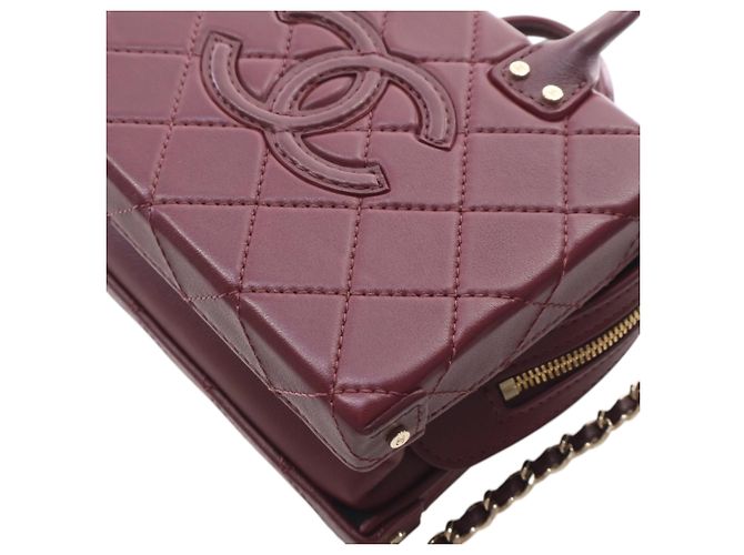 Vanity Necessaire Chanel Convertible com Alça de Mão em Pele de Vitelo Matelassada Small CC Vermelho Bordeaux - vista 8