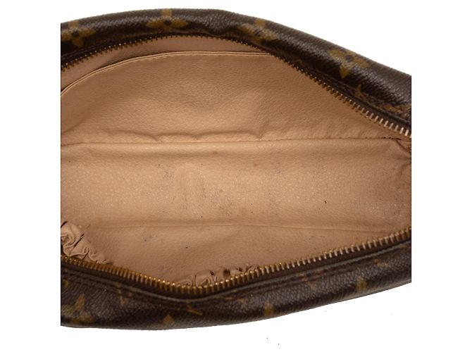 Louis Vuitton Marrone Monogram Trousse Toilette 23 - vista 4