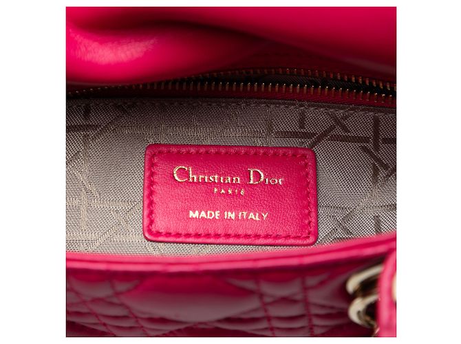 Lady Dior mini in agnello cannage rosa di Dior - vista 5