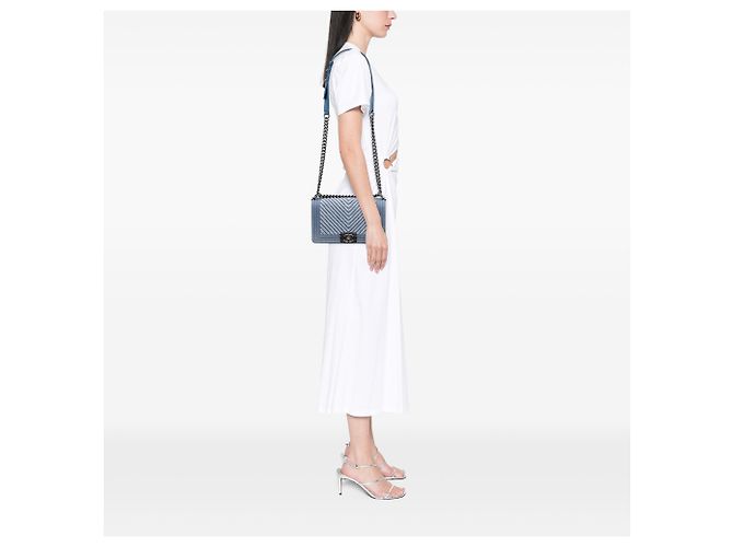 Chanel Blue Old Medium Chevron Denim Boy Flap Blu chiaro - vista 7
