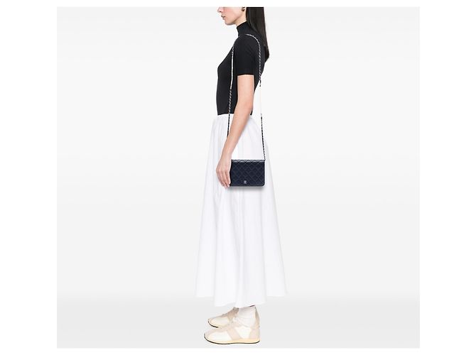 Chanel Blue CC gesteppte Lammfell Wallet on Chain mit Perlenriemen Blau Dunkelblau - Ansicht 7