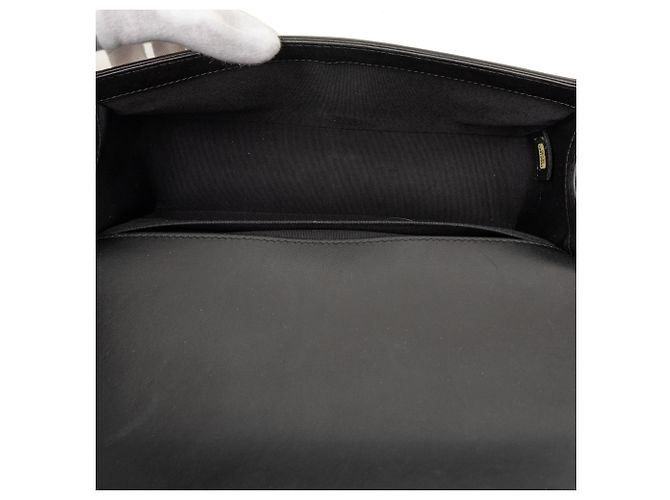 Chanel Black Old Medium Quilted Perforated Lambskin Boy Flap Nero - vista 4