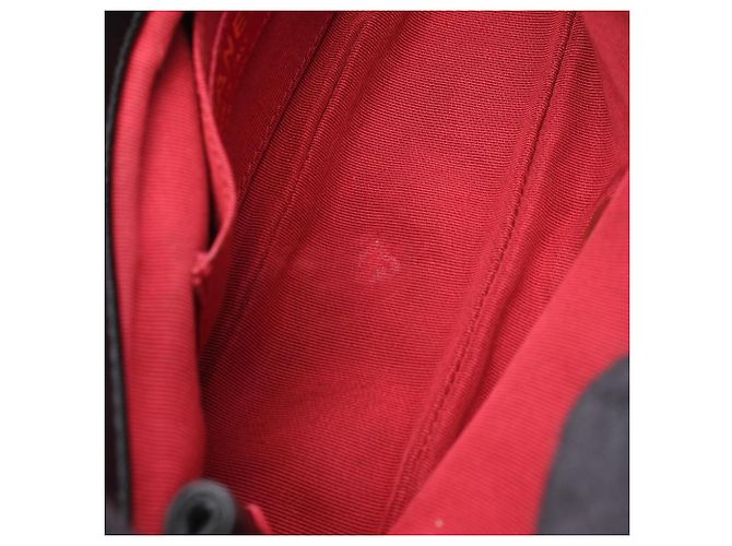 Borsa a tracolla Chanel Matelassé in pelle nera Nero - vista 7
