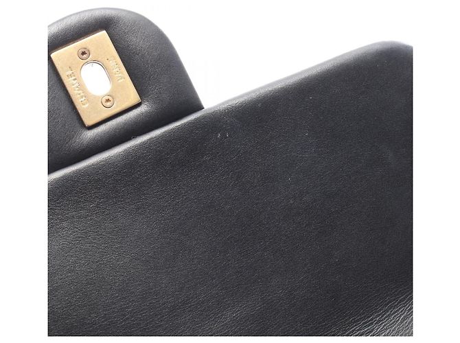 Borsa a tracolla Chanel Matelassé in pelle nera Nero - vista 8