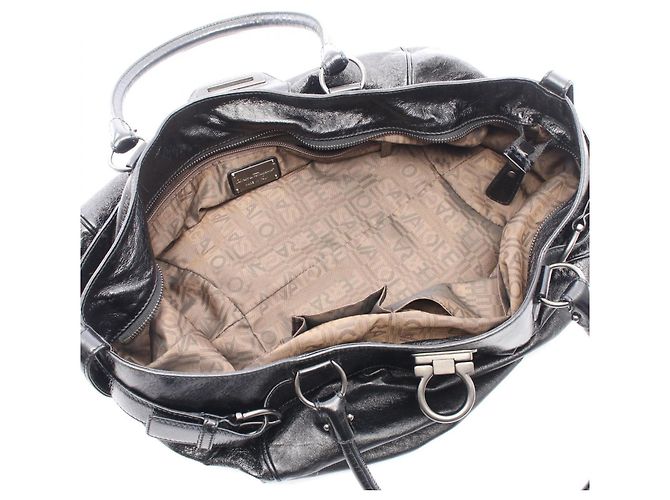 Bolsa de Ombro Salvatore Ferragamo Gancini Preto - vista 3