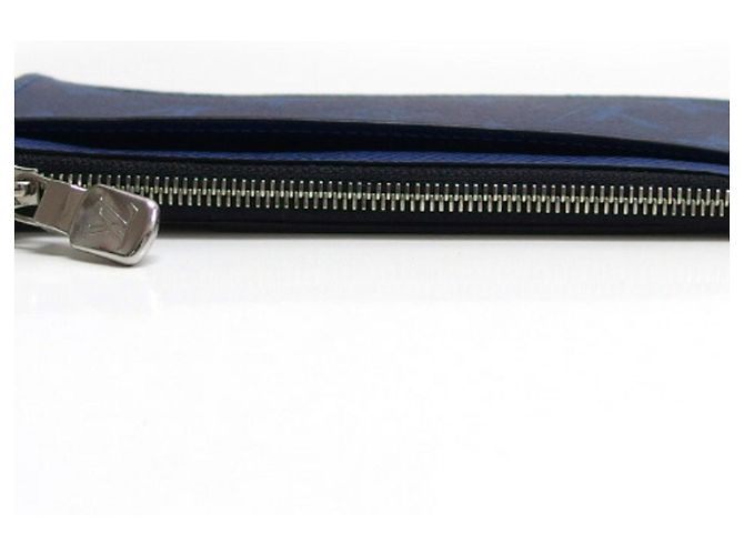 Portafoglio monete Louis Vuitton Monogram Taigarama Blu - vista 4