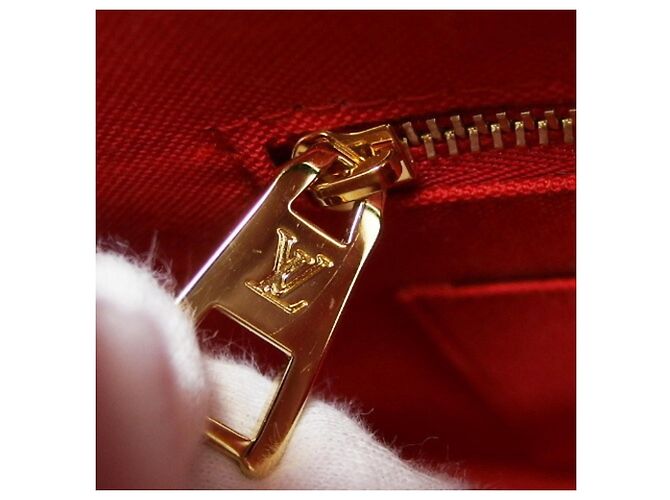 Louis Vuitton Monogram Giant Reverse OnTheGo MM Marrone Marrone scuro - vista 10