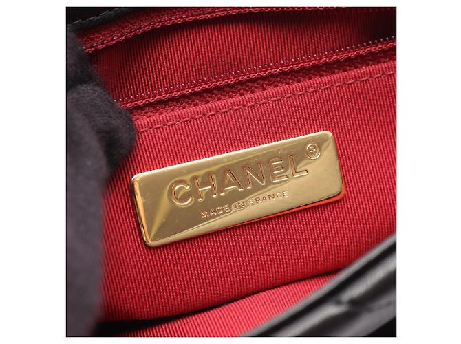 Borsa a tracolla Chanel 19 Dixneuf in pelle Nero - vista 4