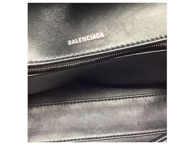 Borsa a tracolla Balenciaga Medium Touch B. in pelle trapuntata nera Nero - vista 7