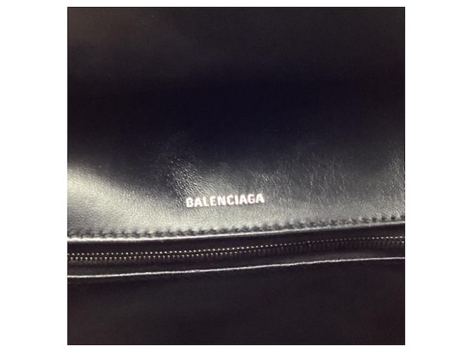 Borsa a tracolla Balenciaga Medium Touch B. in pelle trapuntata nera Nero - vista 9