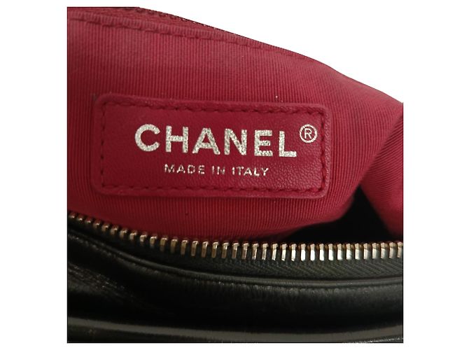 Borsa Hobo Chanel Small Gabrielle in pelle di vitello nera Nero - vista 6