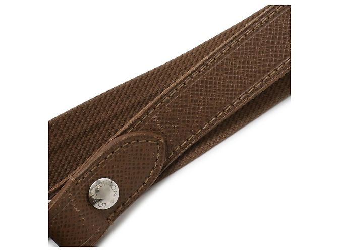 Borsa a tracolla Andre in pelle Taiga Louis Vuitton Marrone - vista 6
