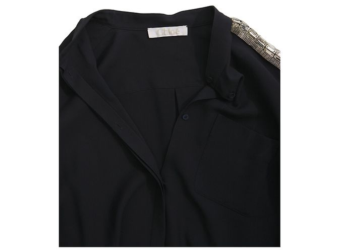 Chloé, pantaloni blu scuro (36/XS) e camicetta (38/S) con ricami argentati lungo le maniche e le gambe. Multicolore - vista 10